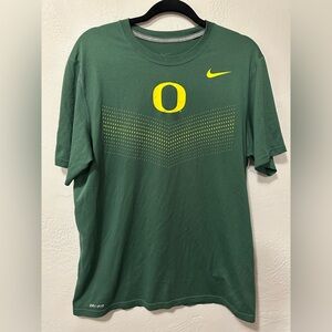 Nike Dri-Fit Mens University of Oregon Ducks Athletic Workout Running Gym Shirt